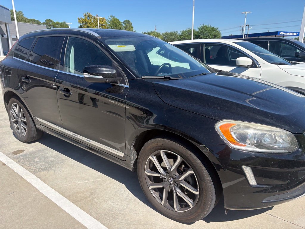 Used 2017 Volvo XC60 T6 Dynamic SUV