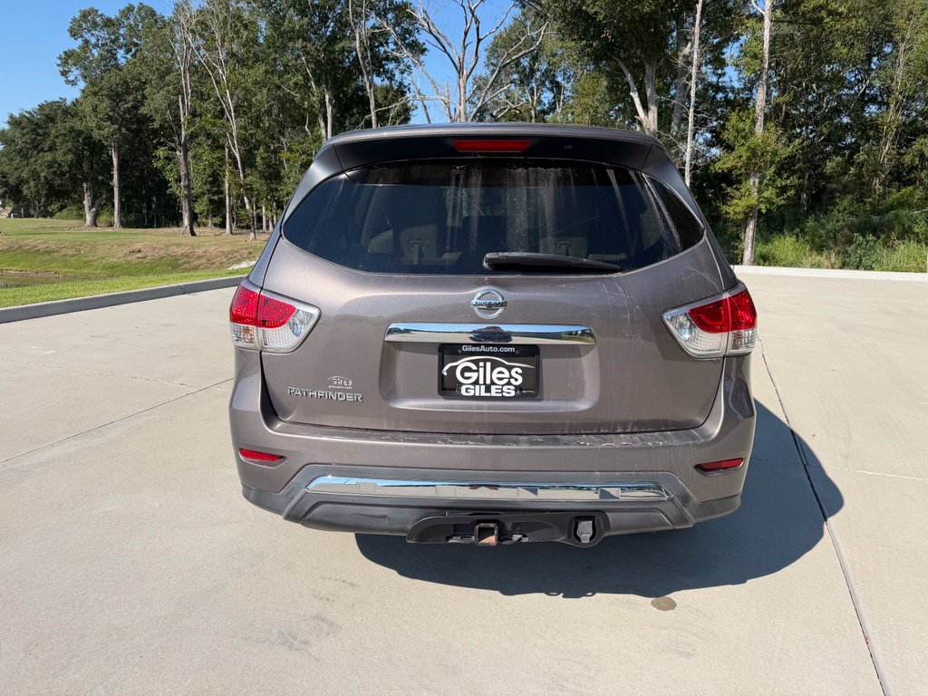 Used 2014 Nissan Pathfinder S SUV