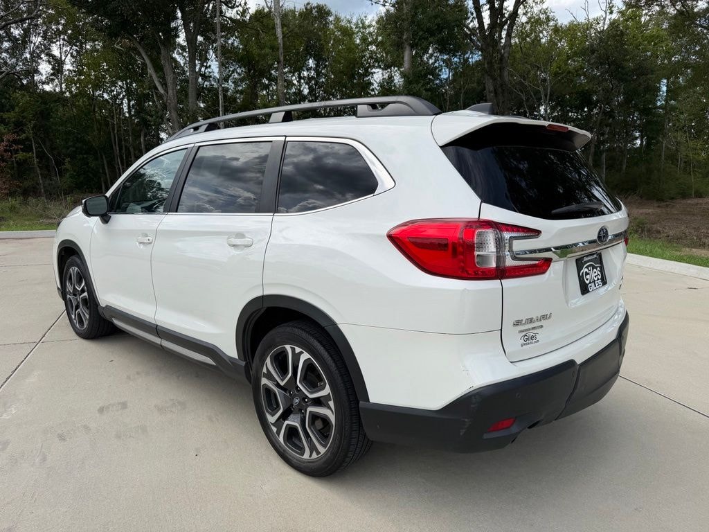 Used 2023 Subaru Ascent Limited SUV