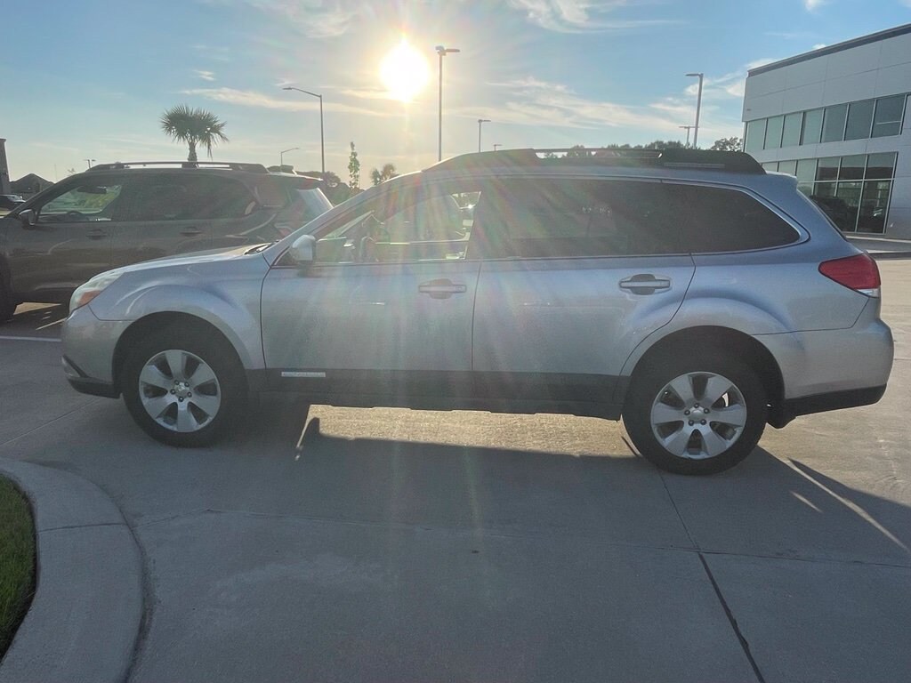 Used 2012 Subaru Outback 2.5i Premium SUV