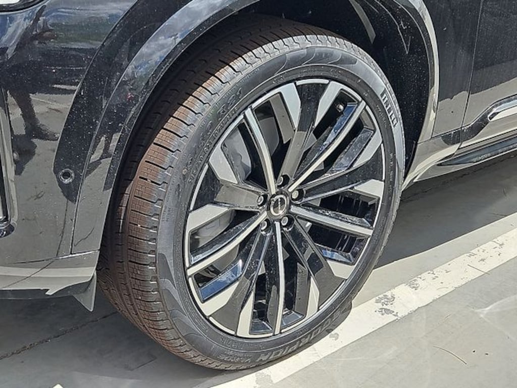 New 2026 Volvo XC90 B6 Plus 7-Seater SUV