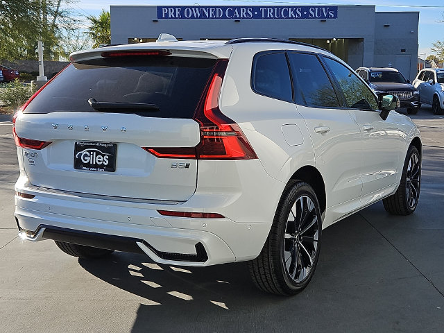 2026 Volvo XC60 Plus - Photo 6