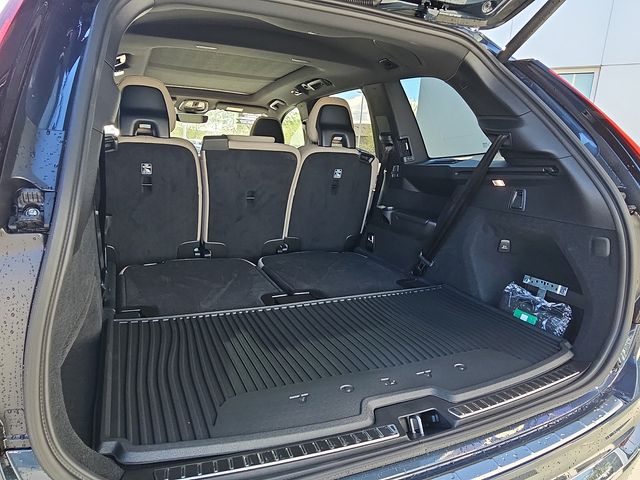 2026 Volvo XC90 Plus - Photo 13