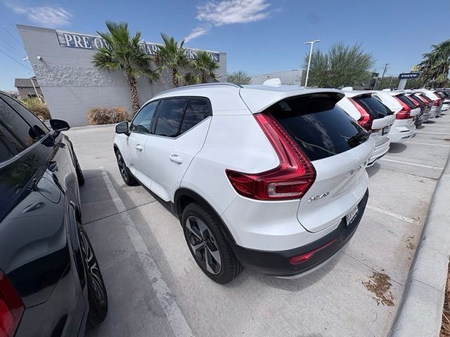 Used 2025 Volvo XC40 B5 Plus Bright Theme SUV