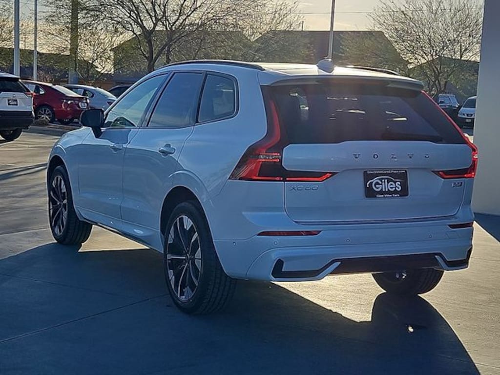 New 2026 Volvo XC60 B5 Plus SUV