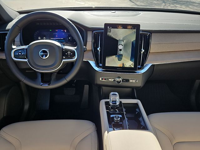 2026 Volvo XC90 Plus - Photo 14