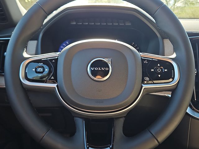 2026 Volvo XC90 Plus - Photo 23