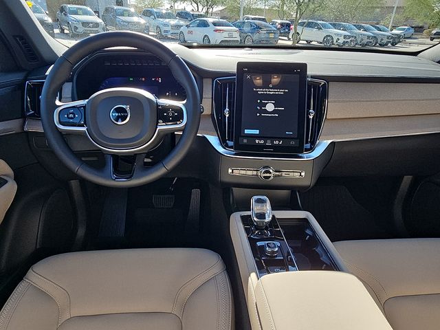 2026 Volvo XC90 Plus - Photo 15