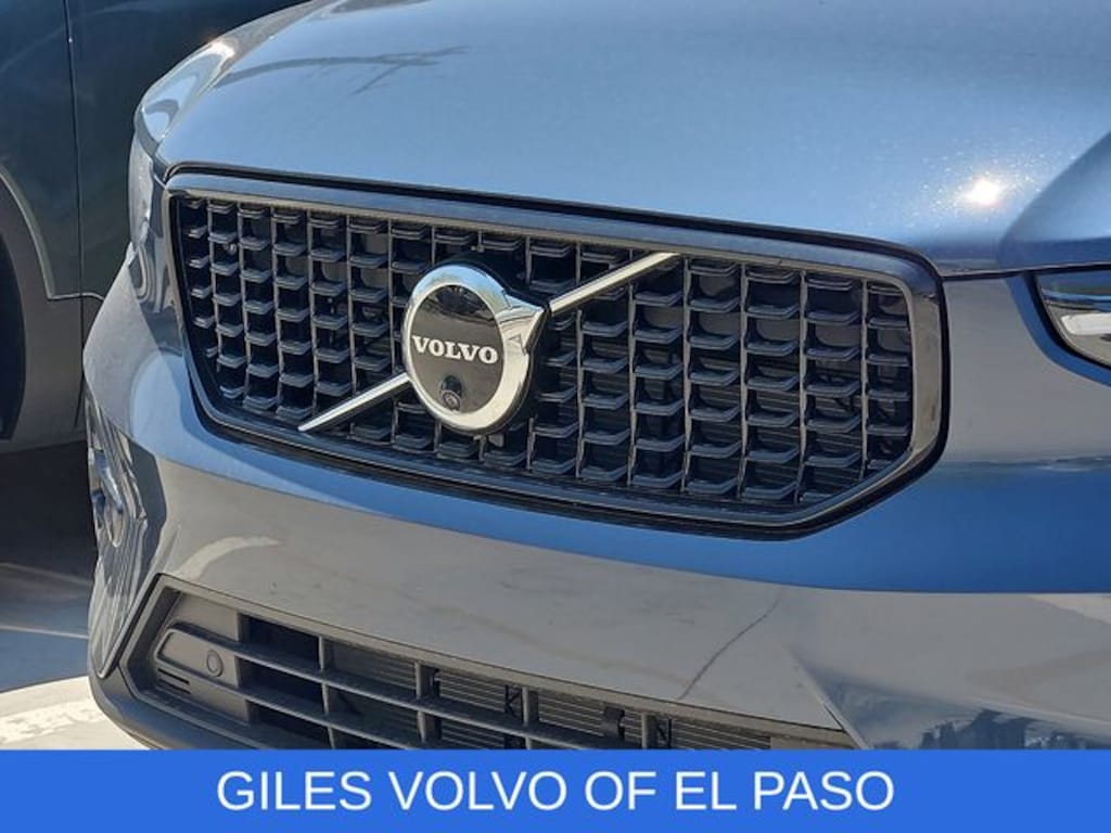 New 2026 Volvo XC40 B5 Plus SUV