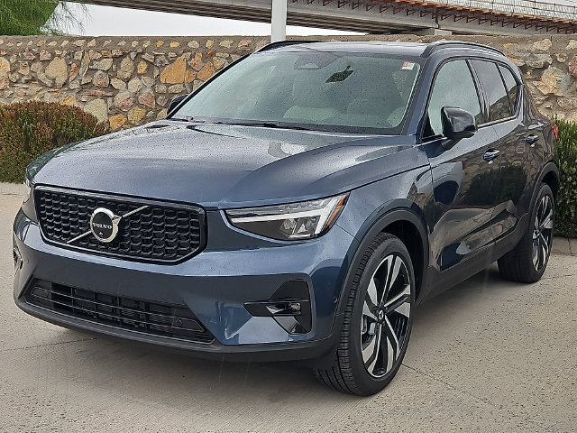 2026 Volvo XC40 Plus