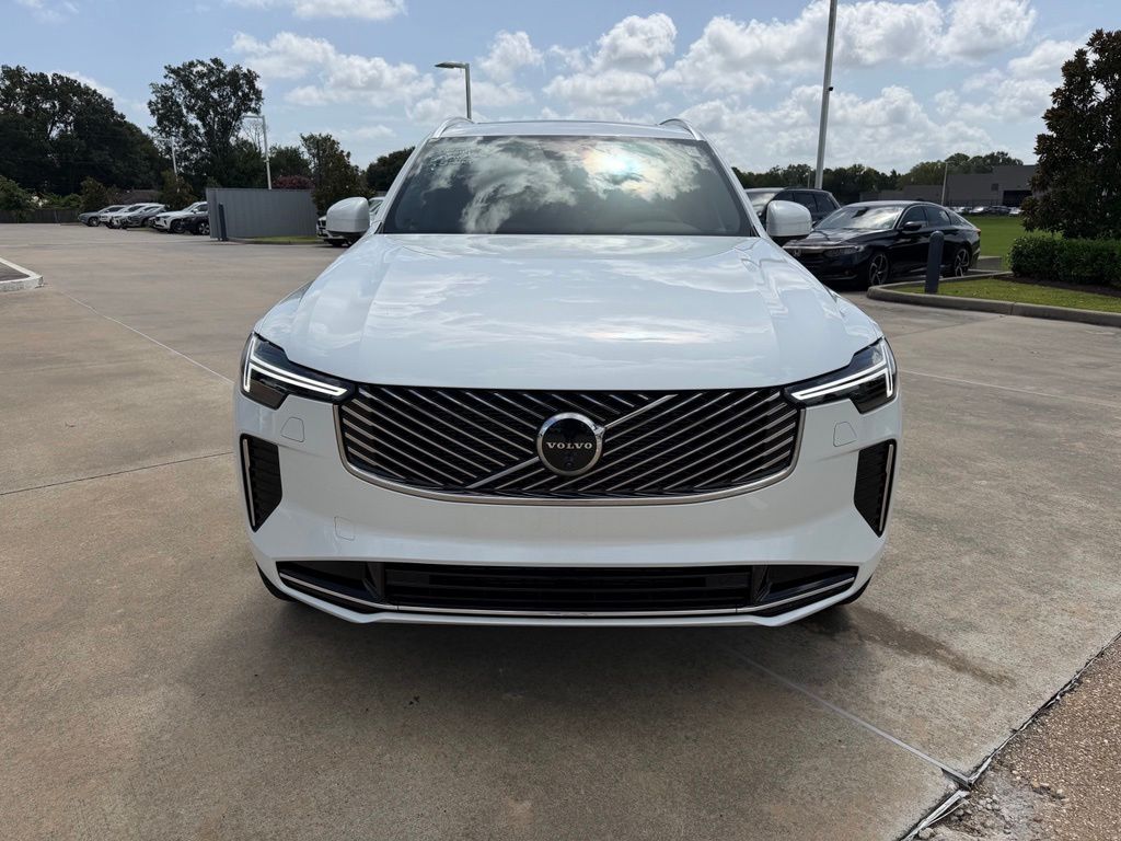 2026 Volvo XC90 Plus - Photo 9