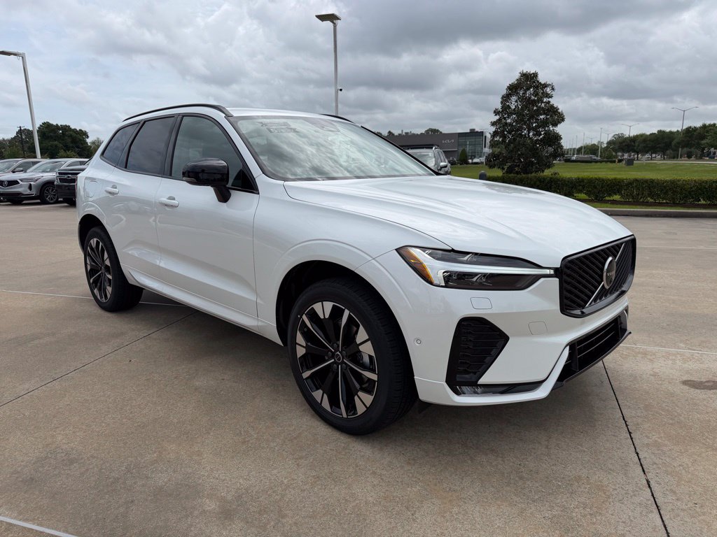 2026 Volvo XC60 Plus - Photo 7