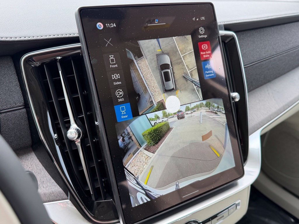 2026 Volvo XC90 Ultra - Photo 18