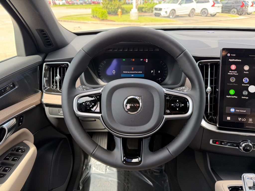 2026 Volvo XC90 Plus - Photo 18