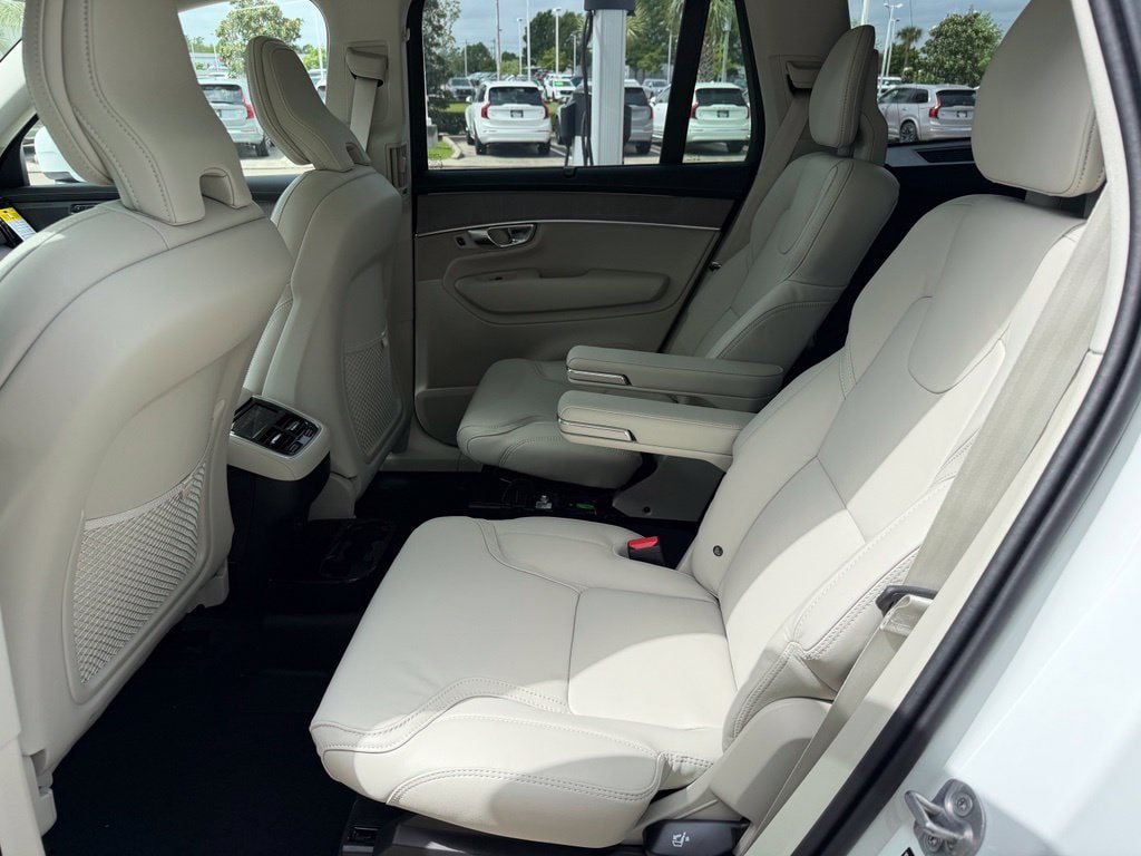 2026 Volvo XC90 Ultra - Photo 11