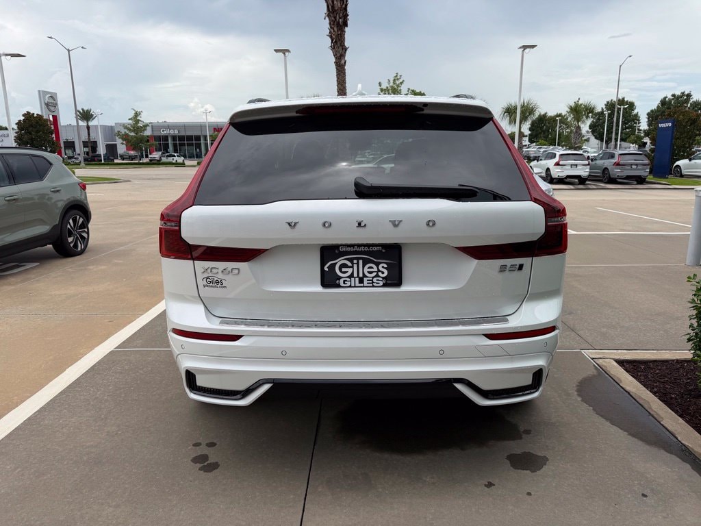 New 2026 Volvo XC60 B5 Ultra SUV