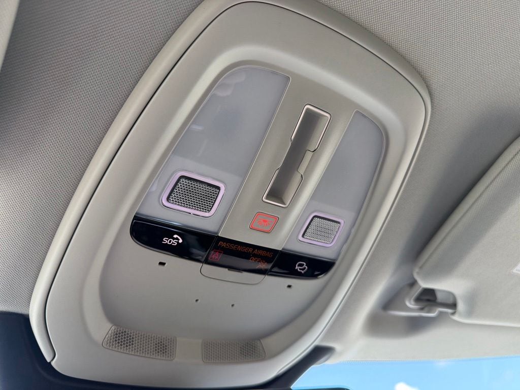 2026 Volvo XC90 Plus - Photo 23