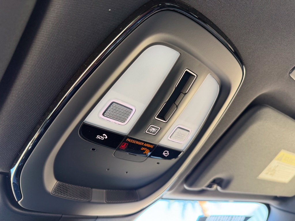 2026 Volvo XC60 Plus - Photo 23