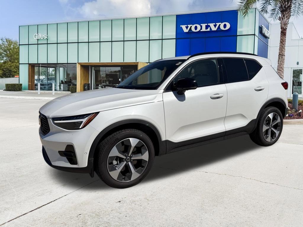2026 Volvo XC40