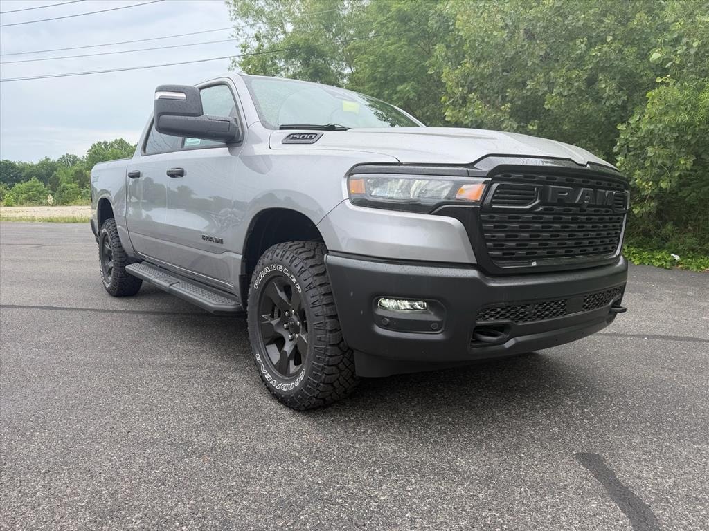 New 2026 Ram 1500 WARLOCK CREW CAB 4X4 5'7 BOX Pickup