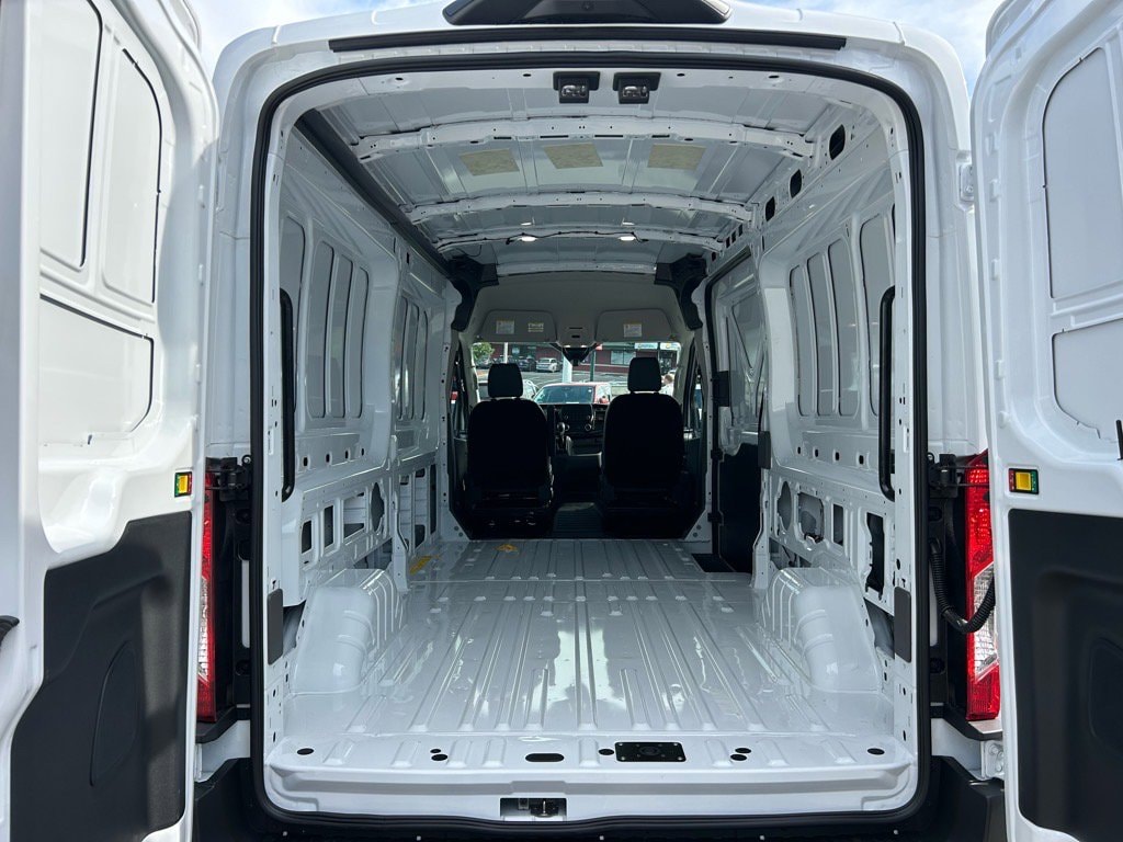 2025 Ford Transit Van Base - Photo 7