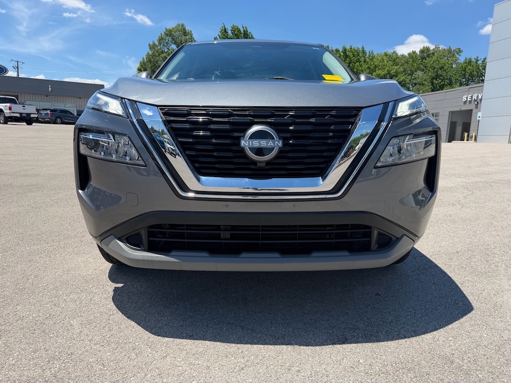 Used 2023 Nissan Rogue SV SUV