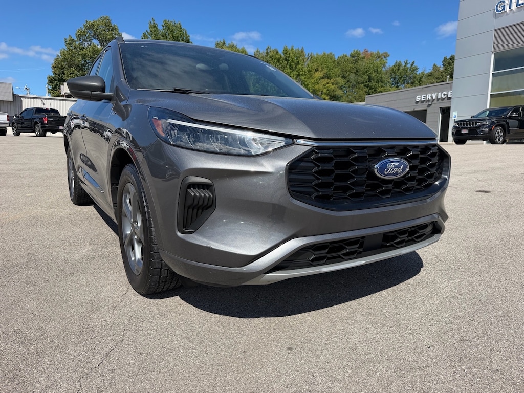 Used 2024 Ford Escape Hybrid ST-Line SUV