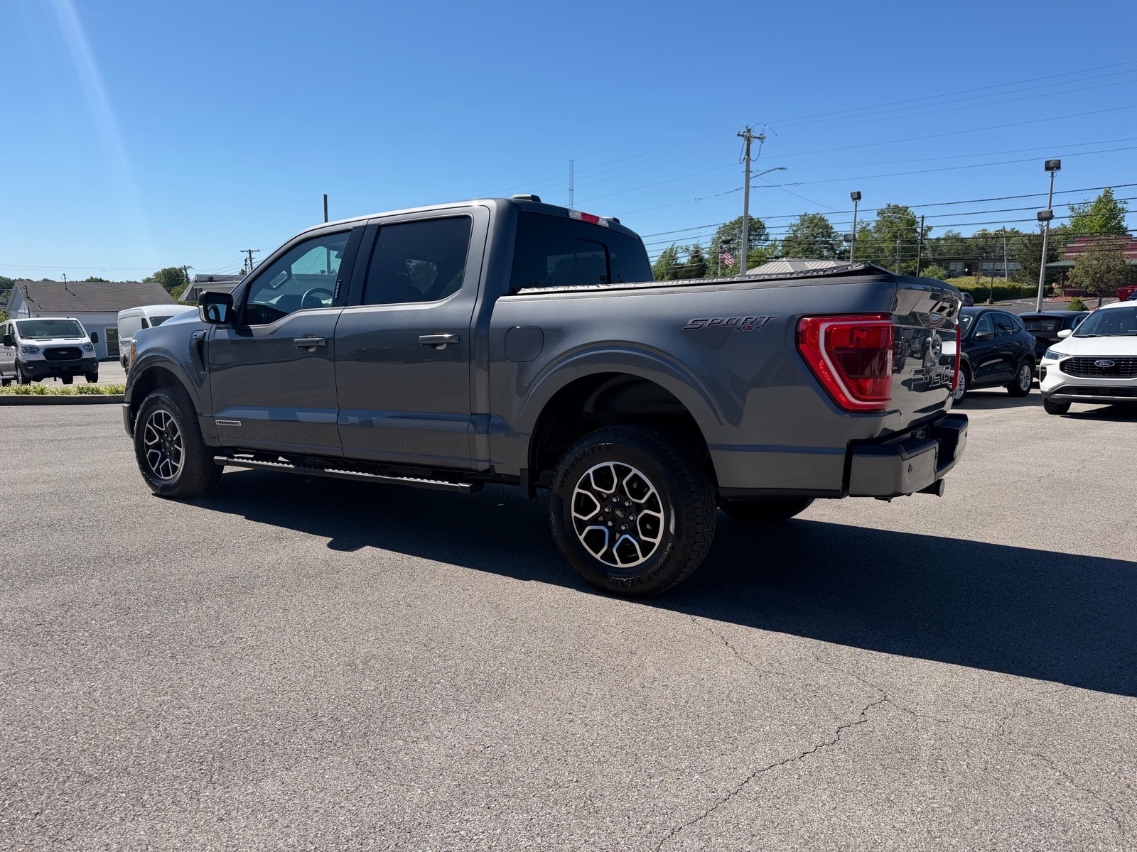 2023 Ford F-150 XLT - Photo 13