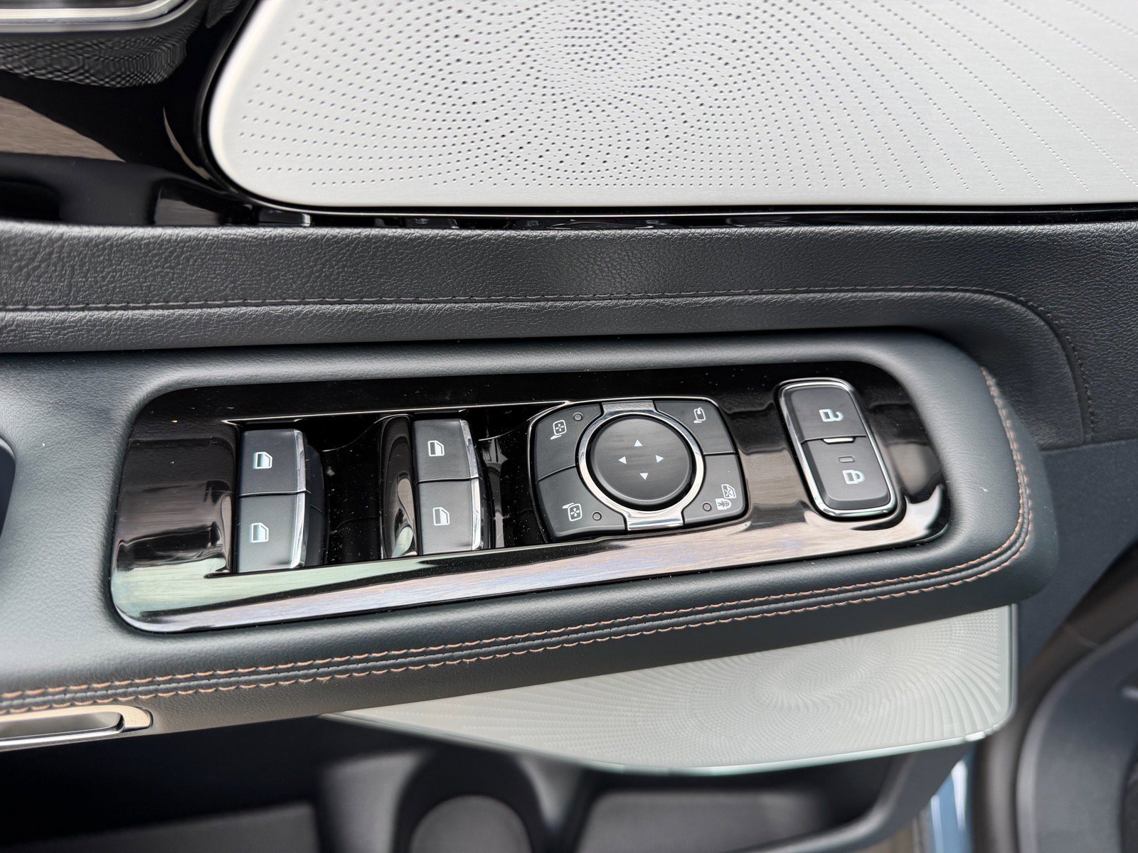 2026 Lincoln Aviator Reserve - Photo 25