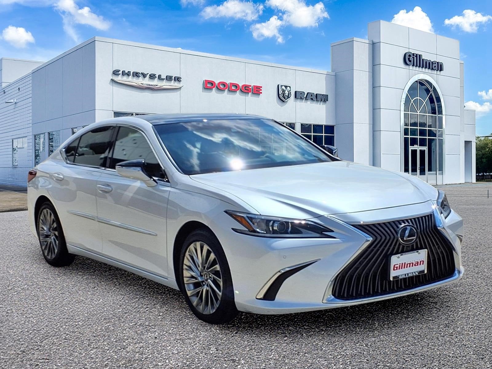 2019 Lexus ES