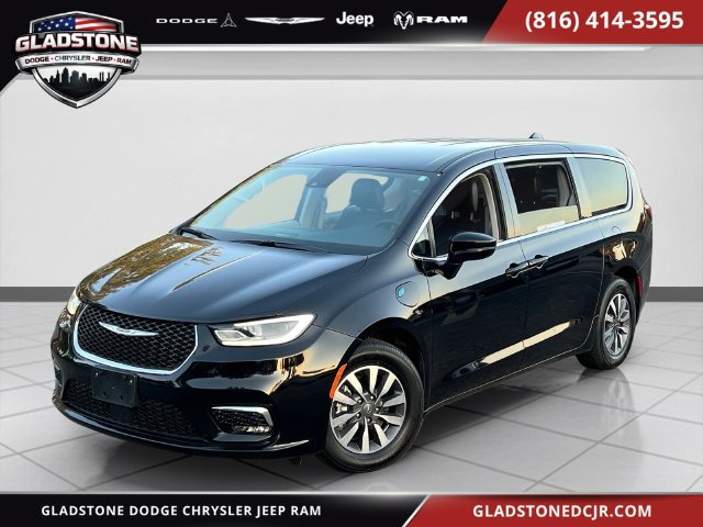 2024 Chrysler Pacifica PHEV