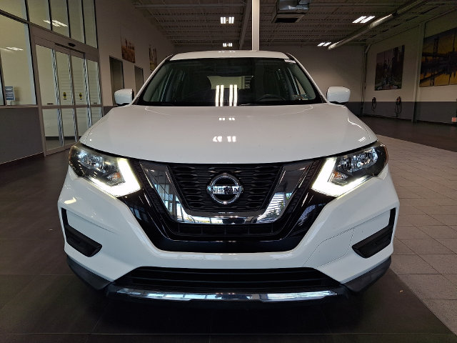 Used 2017 Nissan Rogue S with VIN 5N1AT2MV1HC799404 for sale in Hatboro, PA