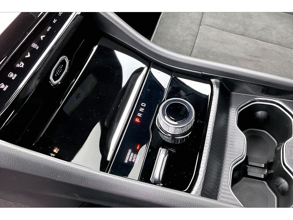 2026 Jeep Grand Cherokee Laredo - Photo 11