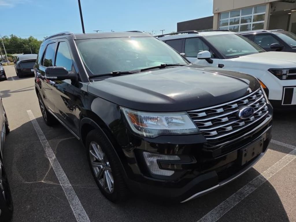 Used 2017 Ford Explorer SUV
