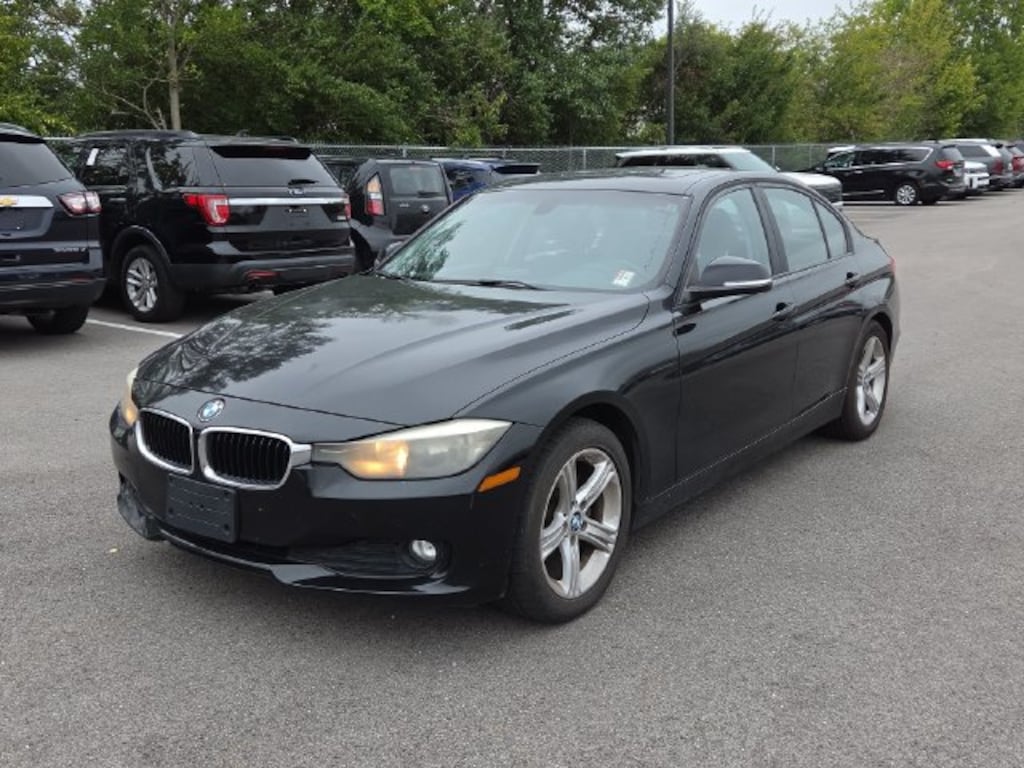 Used 2014 BMW 3 Series 320i Sedan