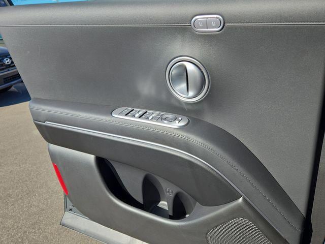 2026 Hyundai Palisade Limited - Photo 23