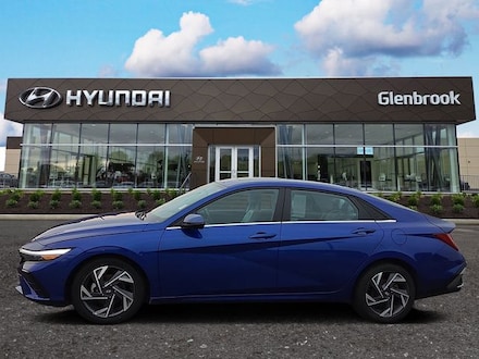 2025 Hyundai Elantra Limited Sedan