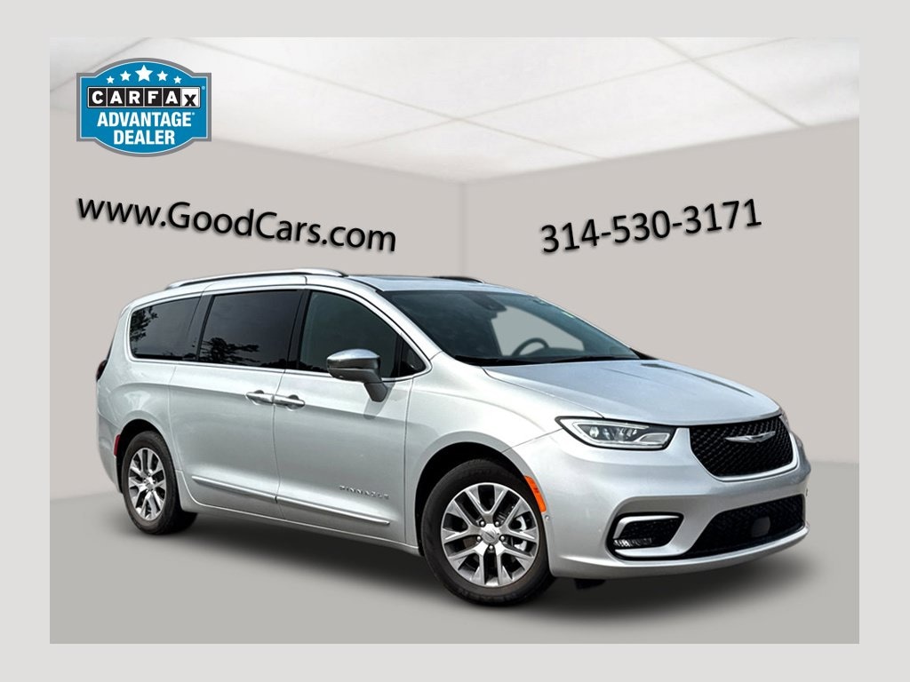 Used 2024 Chrysler Pacifica Hybrid Pinnacle Minivan/Van