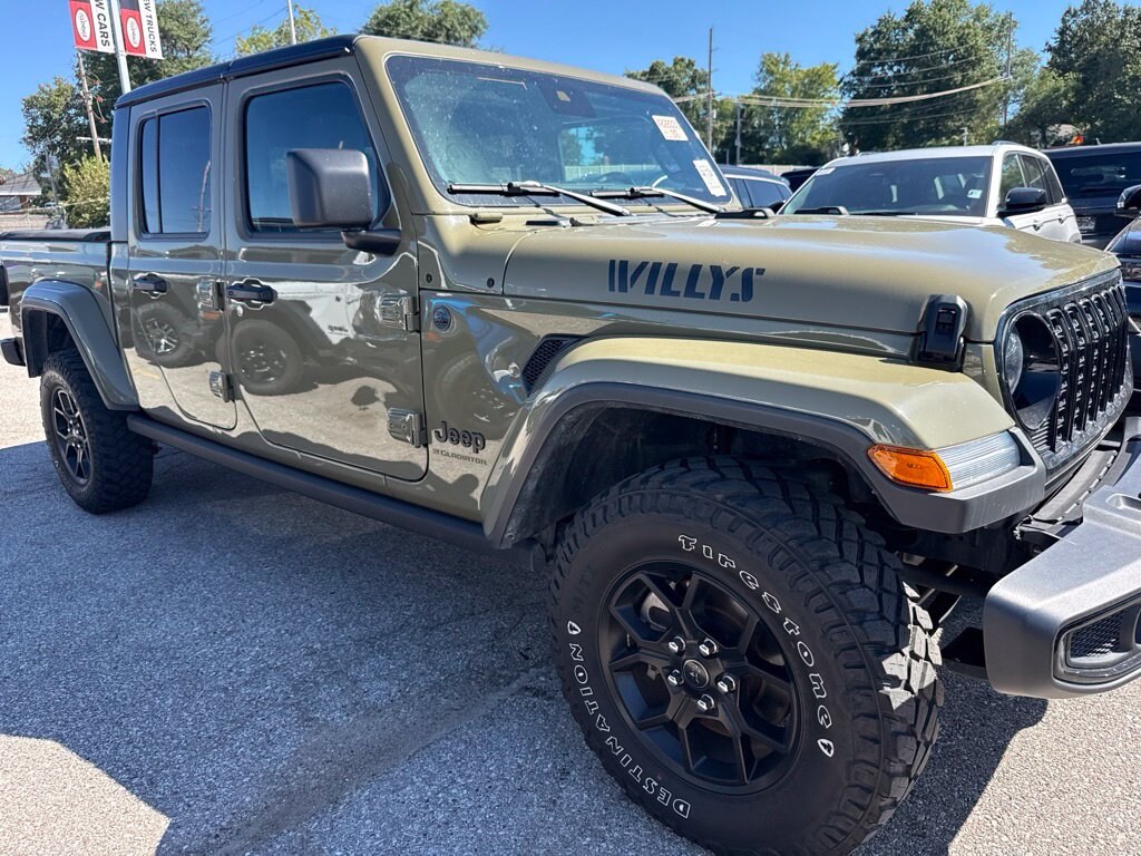 Used 2025 Jeep Gladiator Willys Truck