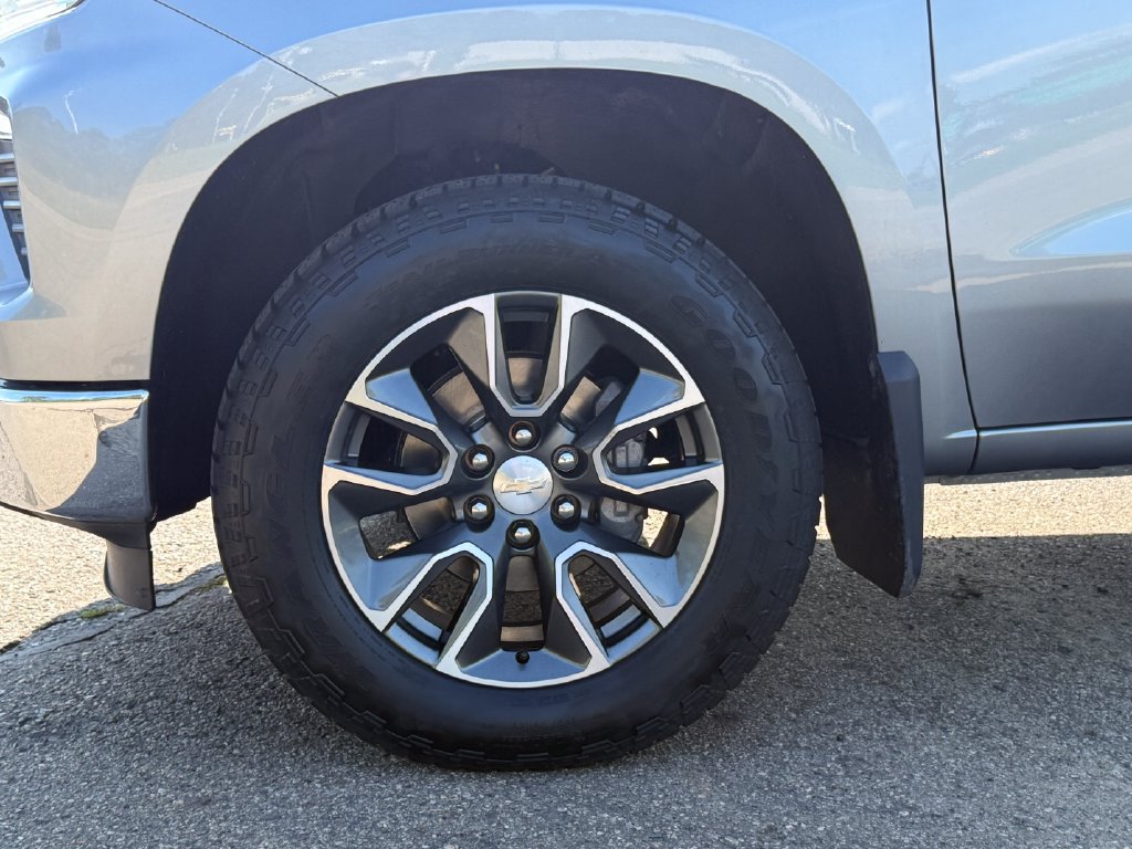 2023 Chevrolet Silverado 1500 LT - Photo 10
