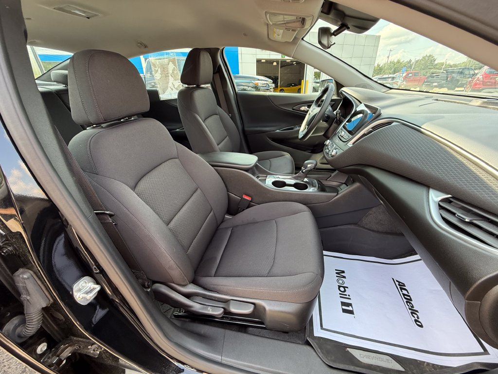 2024 Chevrolet Malibu RS - Photo 29