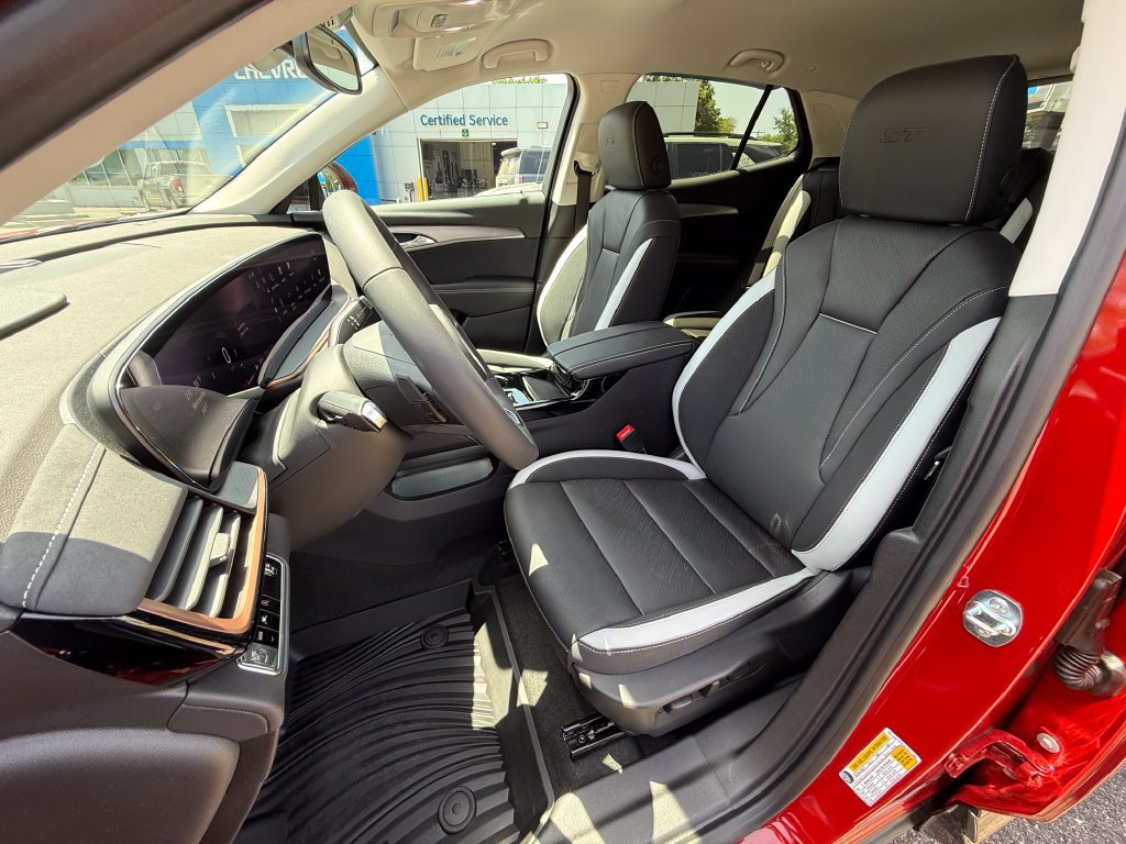 2026 Buick Envision Sport Touring - Photo 18