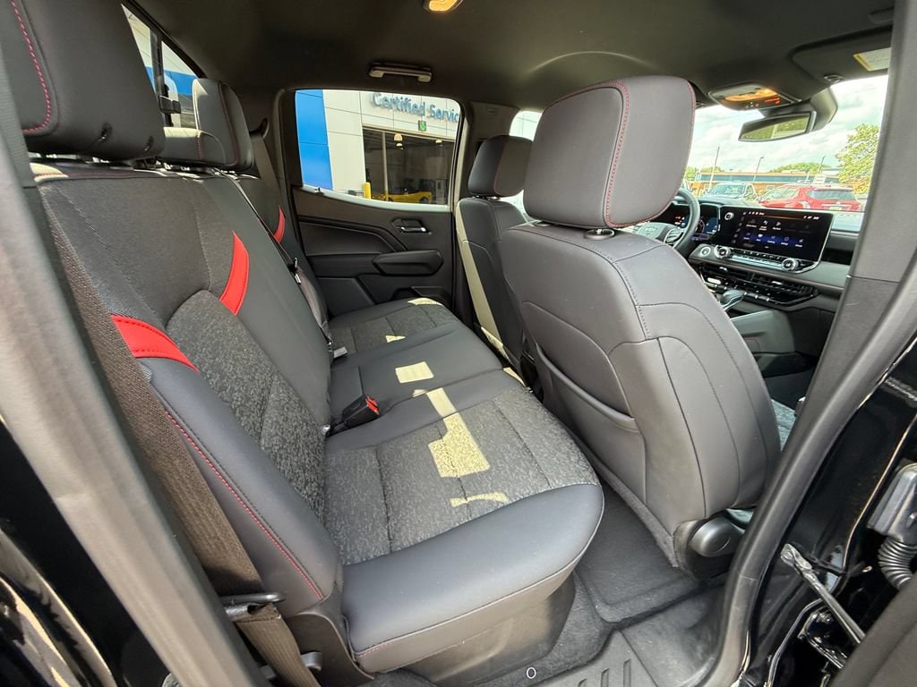 2024 Chevrolet Colorado Z71 - Photo 32