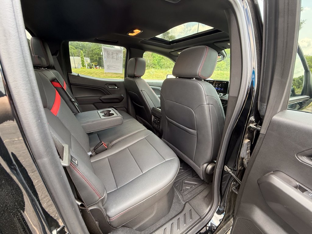 2025 Chevrolet Colorado Z71 - Photo 34