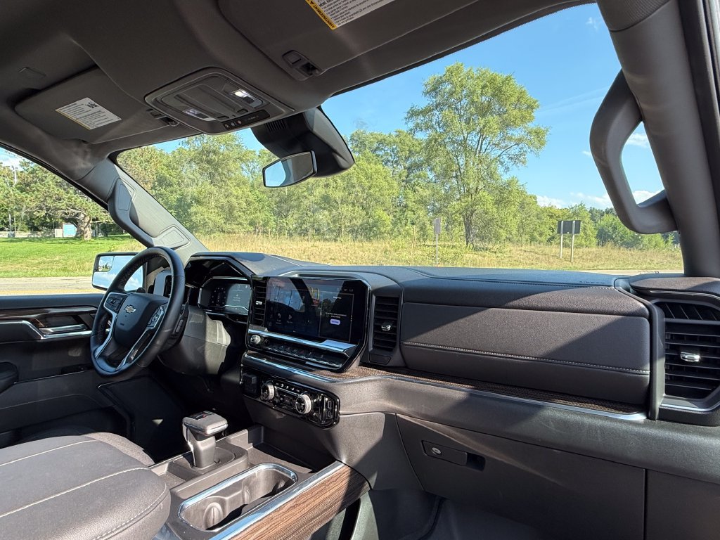 2023 Chevrolet Silverado 1500 LT - Photo 32
