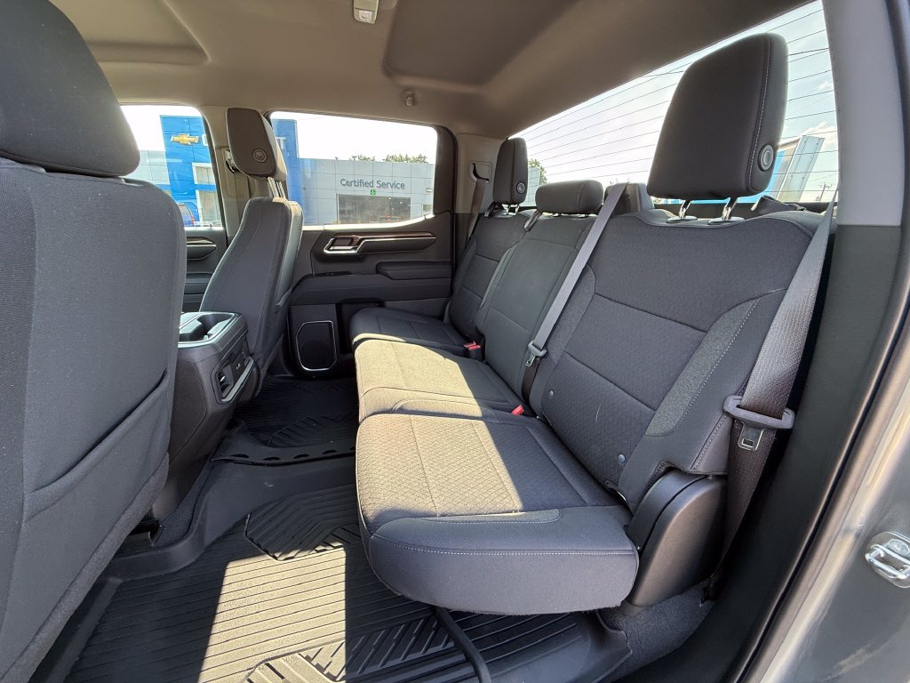 2023 Chevrolet Silverado 1500 LT - Photo 27