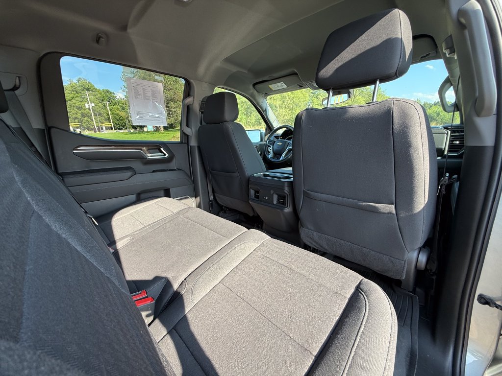 2023 Chevrolet Silverado 1500 LT - Photo 30