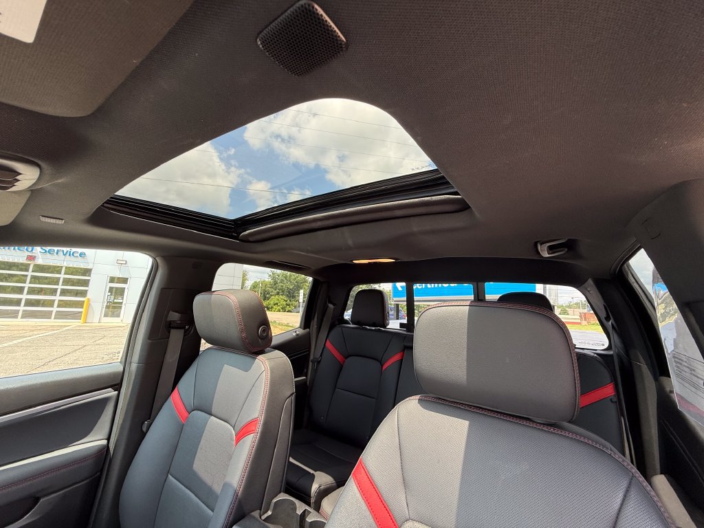 2025 Chevrolet Colorado Z71 - Photo 21