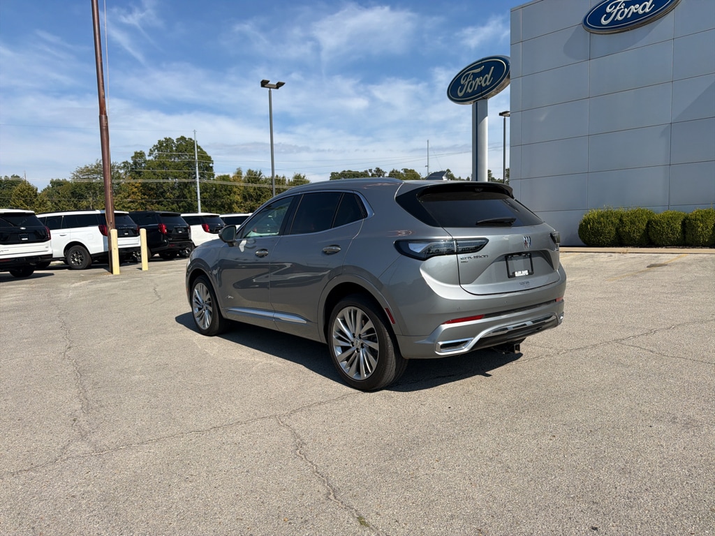 Used 2025 Buick Envision Avenir Sport Utility