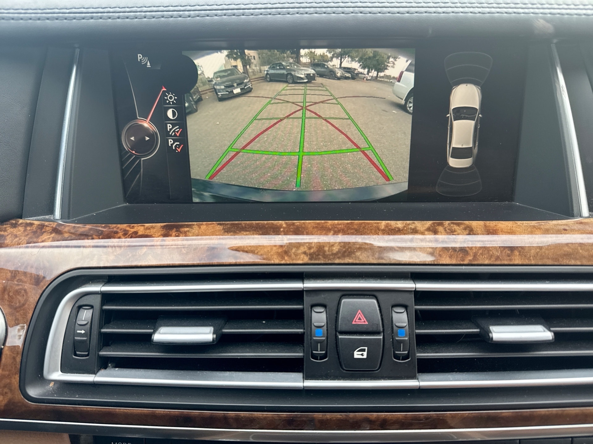 2015 BMW 7 Series 750Li - Photo 25